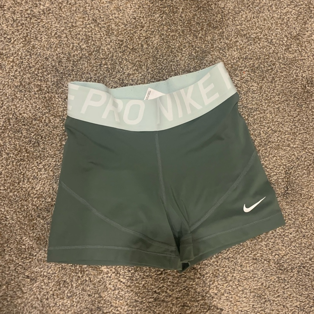 Green Nike Pro Spandex